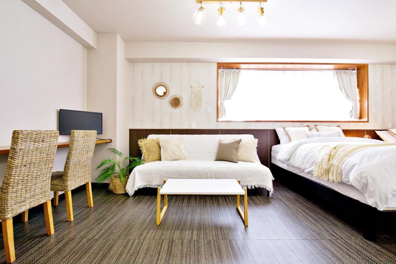 Tommy Condominium Wakasa 502 Наха Екстериор снимка