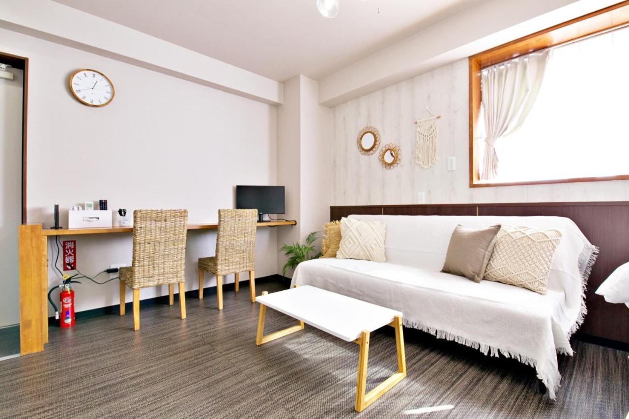 Tommy Condominium Wakasa 502 Наха Екстериор снимка