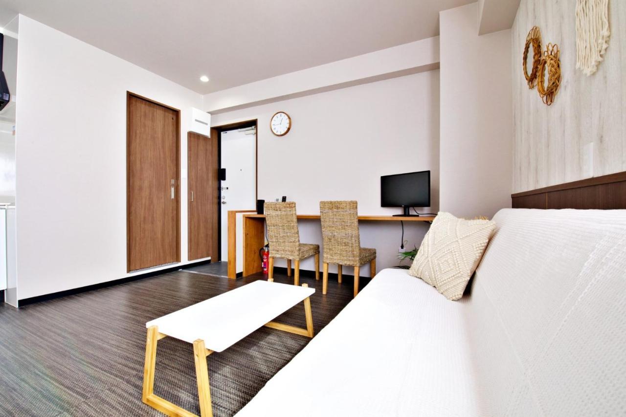 Tommy Condominium Wakasa 502 Наха Екстериор снимка